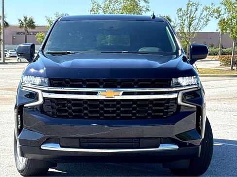 Used 2024 Chevrolet Tahoe LS RWD image 2