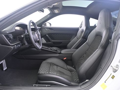 Certified 2026 Porsche 911 Carrera 4 GTS AWD/4WD image 26
