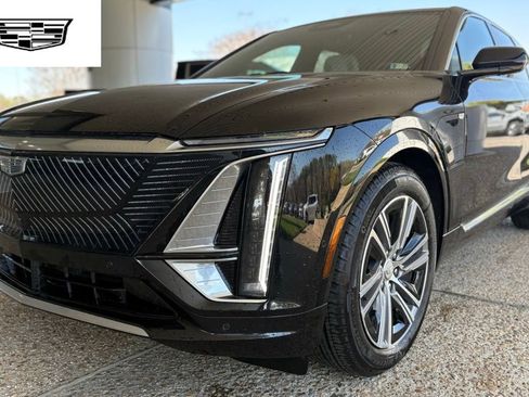 Used 2023 Cadillac Lyriq 2WD image 1