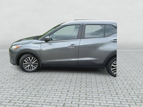 Used 2023 Nissan Kicks SV FWD image 5