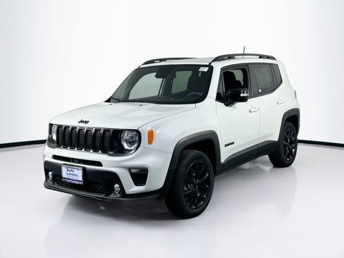 Used 2022 Jeep Renegade Altitude image 1
