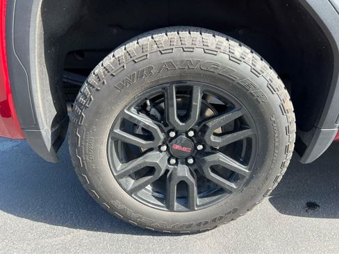 Used 2024 GMC Sierra 1500 Elevation w/ X31 Off-Road Package AWD/4WD image 15