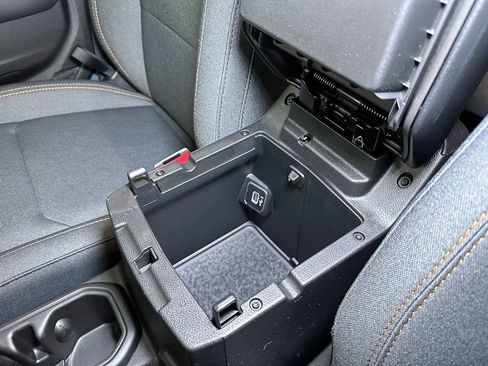 New 2026 Jeep Wrangler Sport S image 31