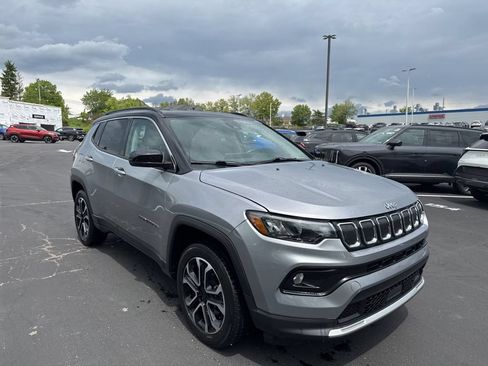 Used 2022 Jeep Compass Limited AWD/4WD image 41