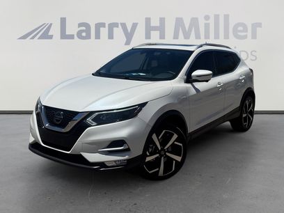 Used 2022 Nissan Rogue Sport SL w/ Premium Package