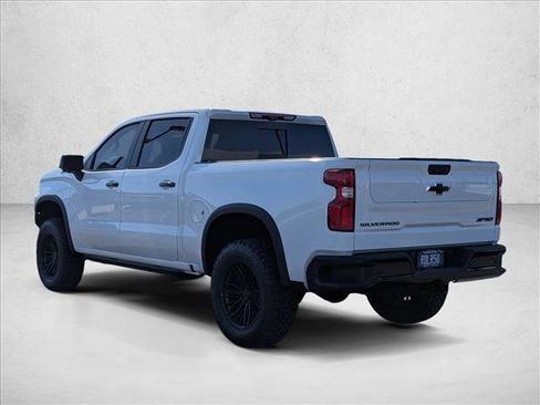 New 2026 Chevrolet Silverado 1500 ZR2 w/ Dark Appearance Package AWD/4WD image 9