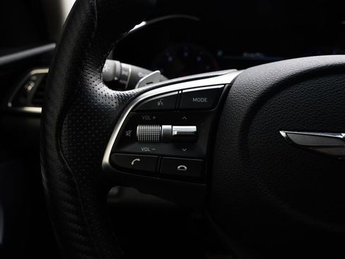 Used 2020 Genesis G70 2.0T RWD image 27