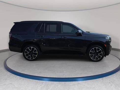 Used 2024 Chevrolet Tahoe RST w/ Luxury Package AWD/4WD image 4