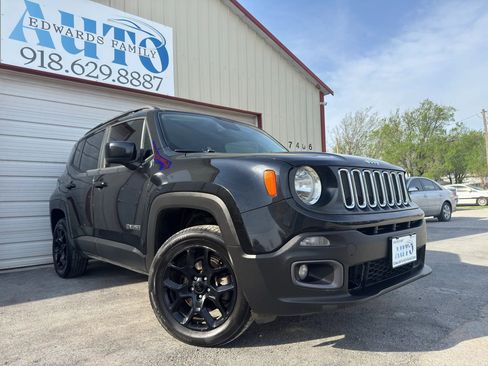 Used 2015 Jeep Renegade Latitude image 1