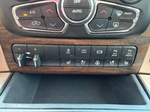 Used 2016 RAM 2500 Longhorn AWD/4WD image 49