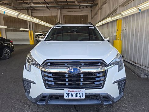 Used 2023 Subaru Ascent Limited w/ Technology Package AWD/4WD image 2