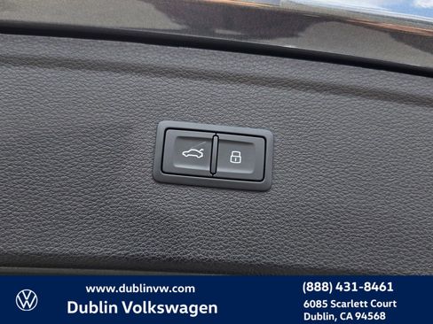 Used 2023 Audi Q5 2.0T Premium Plus w/ Premium Plus Package AWD/4WD image 25