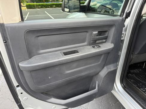 Used 2012 RAM 3500 ST w/ ST Decor Group AWD/4WD image 17