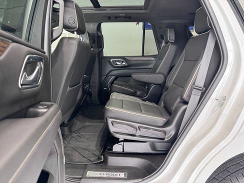Certified 2023 Chevrolet Tahoe Premier w/ Premium Package 2 AWD/4WD image 15