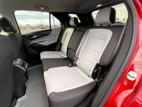 Used 2022 Chevrolet Equinox LT image 17
