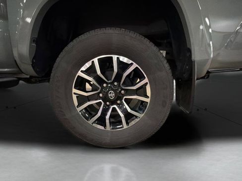 Used 2023 Toyota Tacoma 4x4 Double Cab image 27