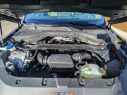 Certified 2025 Lincoln Aviator Reserve image 11