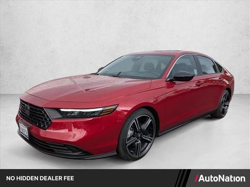 Used 2025 Honda Accord Sport image 1