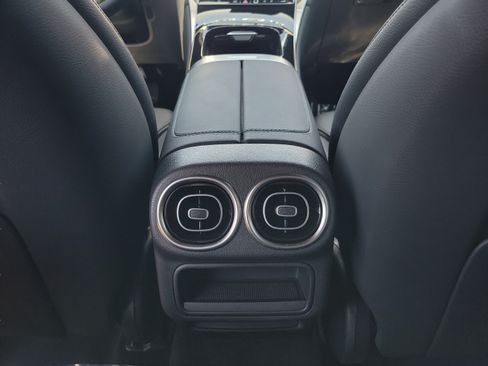 Certified 2026 Mercedes-Benz GLC 300 image 11