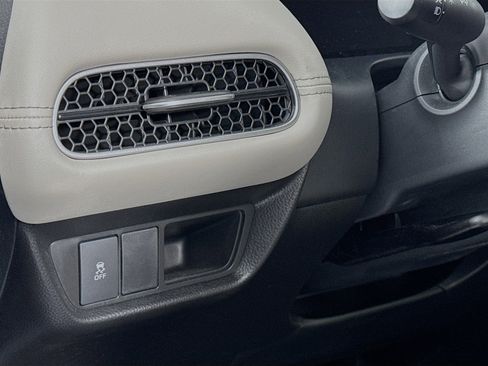 Certified 2026 Honda HR-V EX-L image 10