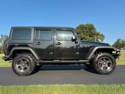 Used 2016 Jeep Wrangler Unlimited Sport w/ Max Tow Package AWD/4WD image 1