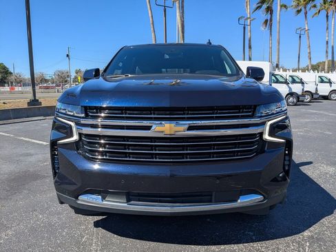 Used 2024 Chevrolet Suburban LT image 9