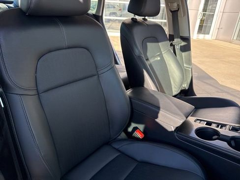 Used 2022 Honda Civic Touring image 32