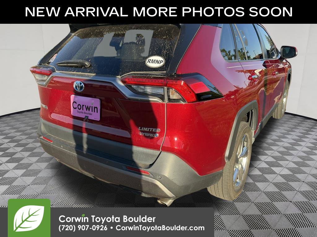 Used 2021 Toyota RAV4 Limited AWD/4WD image 8