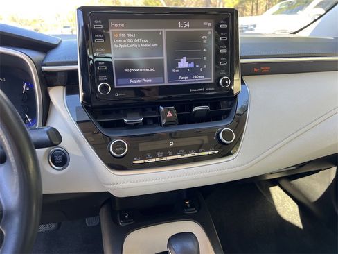 Used 2021 Toyota Corolla XLE image 23