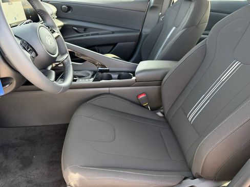 New 2026 Hyundai Elantra SEL FWD image 10