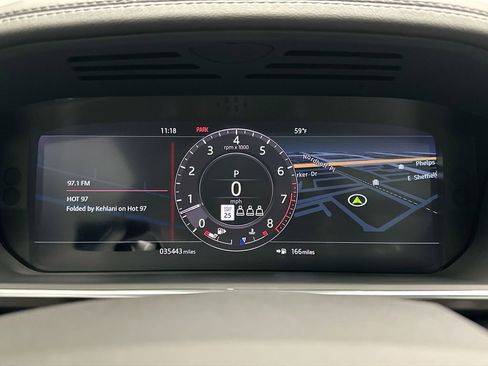 Used 2020 Land Rover Range Rover Sport HSE image 31