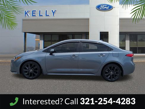 Used 2025 Toyota Corolla LE FWD image 9