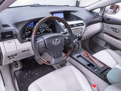 Used 2012 Lexus RX 350 FWD w/ Premium Pkg image 2