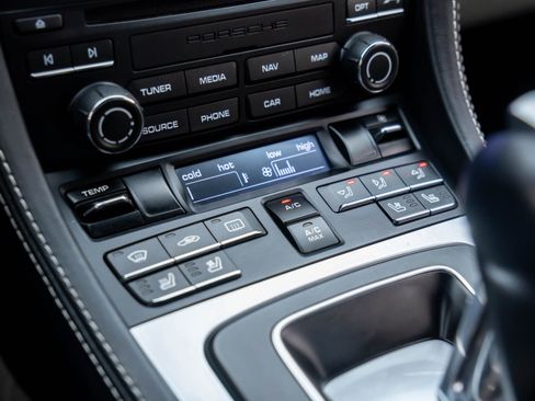 Certified 2019 Porsche 718 Boxster GTS image 25