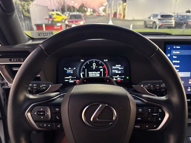 Used 2024 Lexus GX 550 w/ Accessory Package (Z1) AWD/4WD image 18