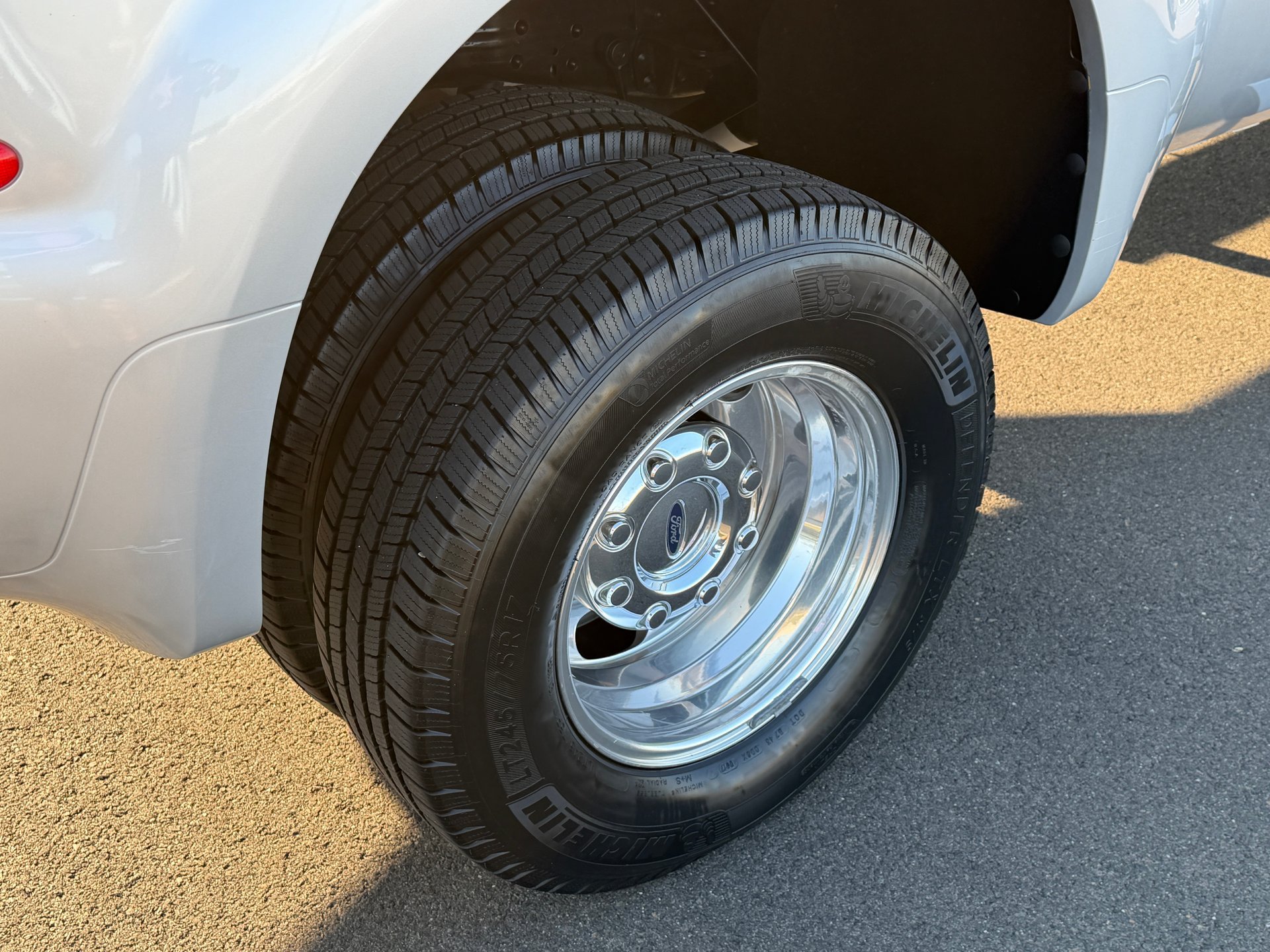 Used 2006 Ford F350 XL AWD/4WD image 8