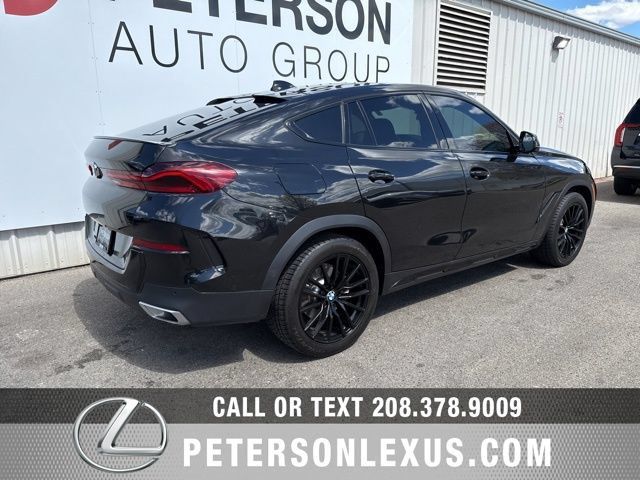 Used 2023 BMW X6 xDrive40i w/ Premium Package AWD/4WD image 4