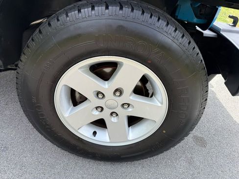 Used 2017 Jeep Wrangler Unlimited Sport w/ Quick Order Package 24S image 14