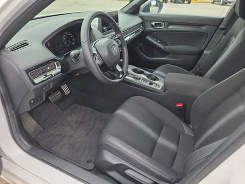 Used 2025 Honda Civic Sport image 10