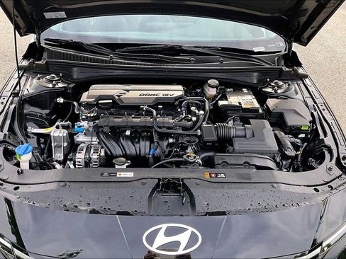 New 2026 Hyundai Elantra Limited FWD image 12