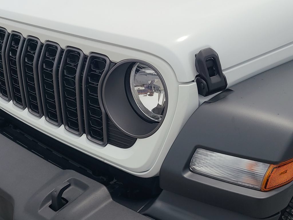 Used 2026 Jeep Wrangler Sport AWD/4WD image 24