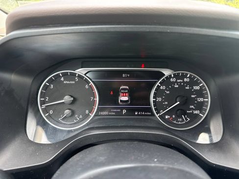 Used 2023 Nissan Rogue SL FWD image 7
