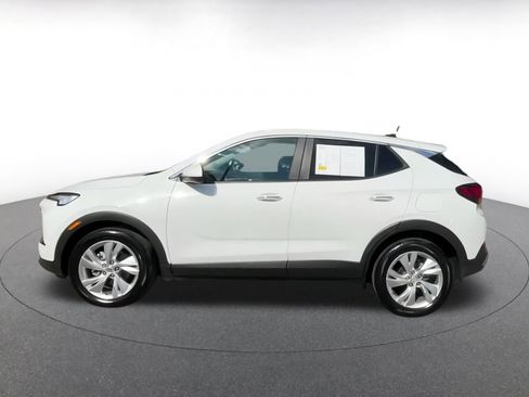 Used 2025 Buick Encore GX Preferred image 9