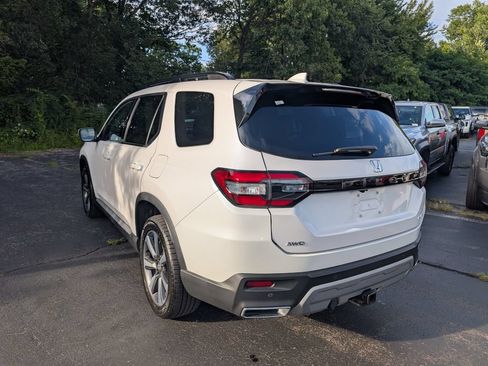 Used 2023 Honda Pilot Elite image 5