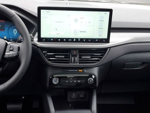 Used 2025 Ford Escape Active w/ Active Premium Tech Pack image 27