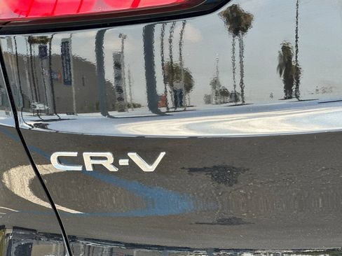 Used 2025 Honda CR-V LX image 27