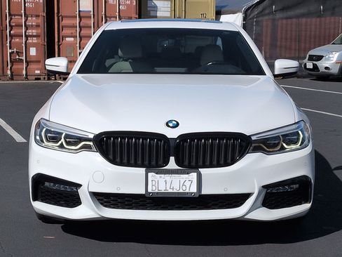 Used 2017 BMW 540i image 3