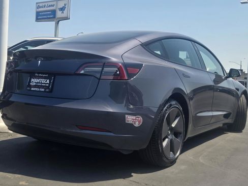 Used 2023 Tesla Model 3 Standard Range RWD image 3