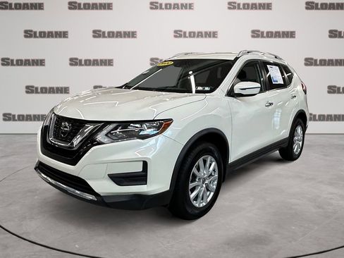 Used 2020 Nissan Rogue SV AWD/4WD image 1