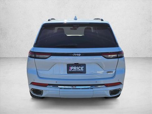 Used 2022 Jeep Grand Cherokee Overland w/ Luxury Tech Group IV image 7